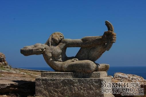 Памятник воинам крепости Калиакра