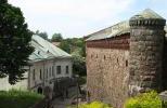 Выборгский замок - дом наместника и крепостные стены