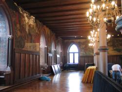 Рыцарский зал замка Шлоссбург