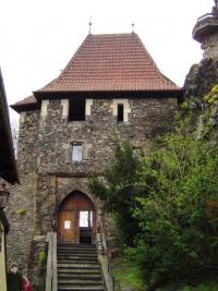Главные ворота замка Стршеков