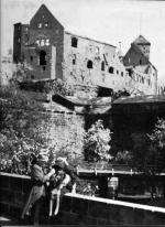 Замок Кайзербург после бомбардировки