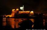 Вид на Нарвский замок ночью