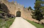 Ворота внешних укреплений замка Аларкон